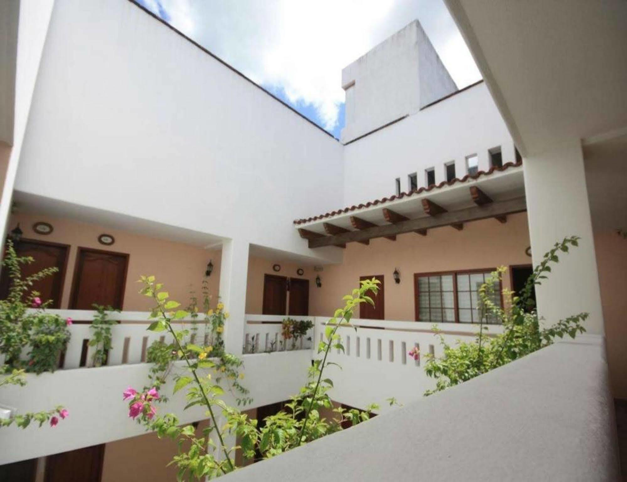 Hotel Maria Mixteca Santa Cruz Huatulco Exterior foto